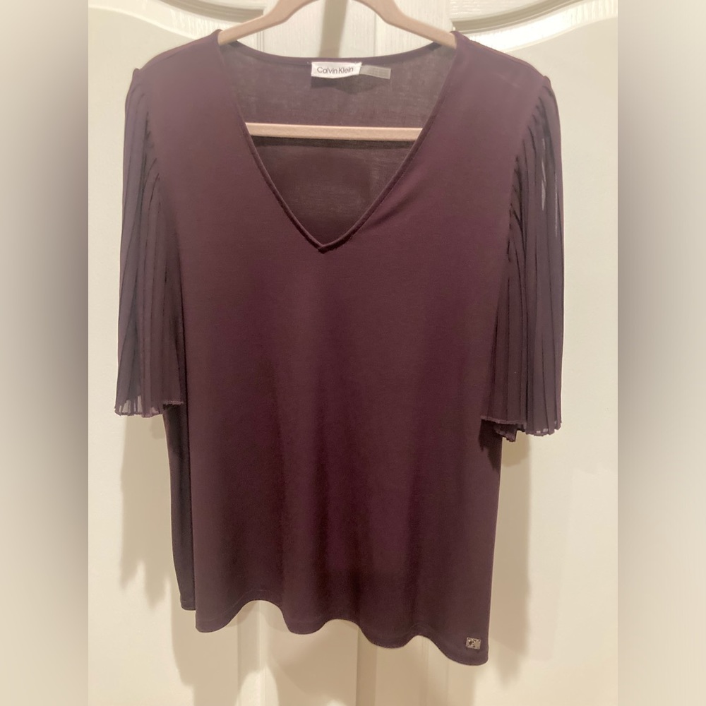 Calvin Klein Women's Top plum V-Neck Blouson Short Flutter Sleeves XL